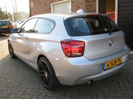 BMW 1-serie - 1-serie 116i Upgrade Edition / Leder / Navi / Xenon / Clima - 1