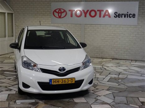 Toyota Yaris - 1.3 VVT-i Comfort 5 Deurs Airco - 1