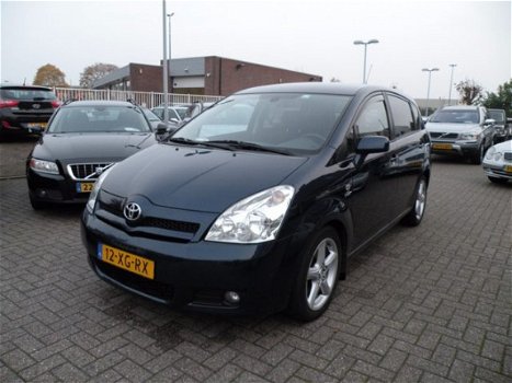 Toyota Corolla Verso - 2.2 D-4D Luna 177 pk Zeer goed onderhouden - 1