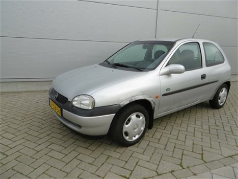 Opel Corsa - 1.4i Strada - 1