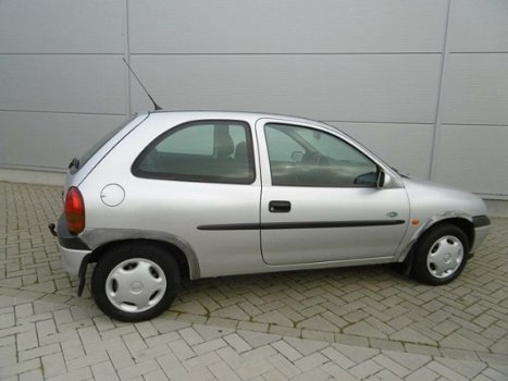 Opel Corsa - 1.4i Strada - 1