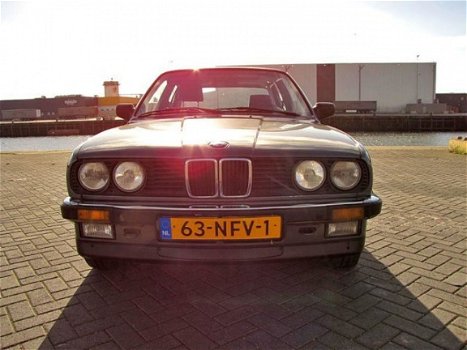 BMW 3-serie - 324d - 1