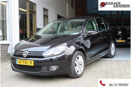 Volkswagen Golf - 1.2 TSI Highline BlueMotion - 1