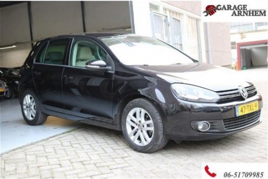 Volkswagen Golf - 1.2 TSI Highline BlueMotion - 1