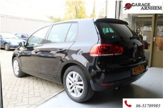 Volkswagen Golf - 1.2 TSI Highline BlueMotion - 1