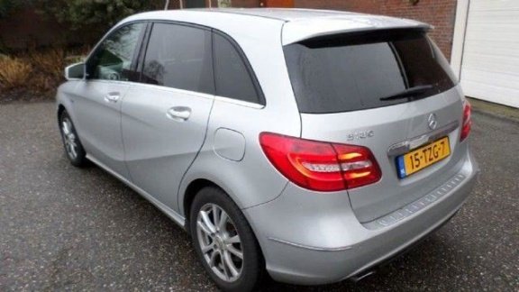 Mercedes-Benz B-klasse - Mercedes Benz 180 CDI Ambition 1e EIG/ NIEUW APK/ AUT/NAVI/ EX BTW - 1