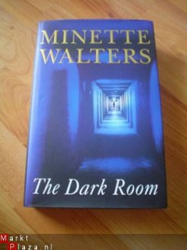 The dark room by Minette Walters - 1