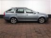 Skoda Octavia - 2.0 TDI 140 PK CLIMA LEER DEALER ONDERHOUDEN - 1 - Thumbnail