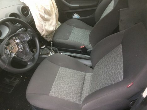 Seat Ibiza - 1.2-12V/Schade/Sloop (ook in onderdelen) - 1