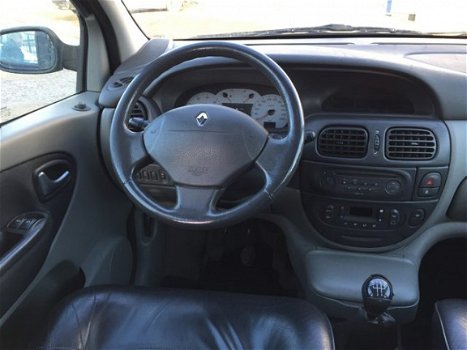 Renault Scénic - 2.0-16V PRIVILÈGE, AIRCO(CLIMA), HALF-LEDER INTERIEUR, 4X ELEK-RAMEN, CENT-VERGREND - 1