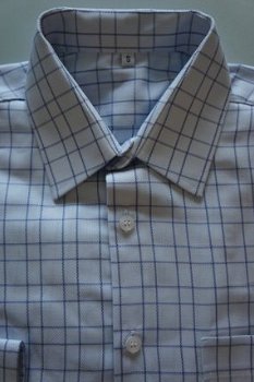 Seniorenhemden met klittenbandsluiting.Snel en makkelijk openen en sluiten van uw overhemd. - 4