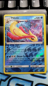 Milotic 27/111 Holo (reverse) Sun & Moon Crimson Invasion - 1