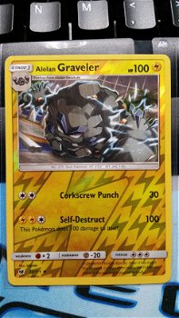 Alolan Graveler 33/111 Uncommon (reverse) Sun & Moon Crimson Invasion - 1