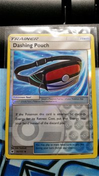 Dashing Pouch 92/111 Uncommon (reverse) Sun & Moon Crimson Invasion - 1