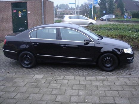 Volkswagen Passat - 1.8 TFSI Comfortline - 1