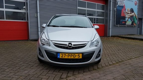 Opel Corsa - 1.4-16V EDITION - 1