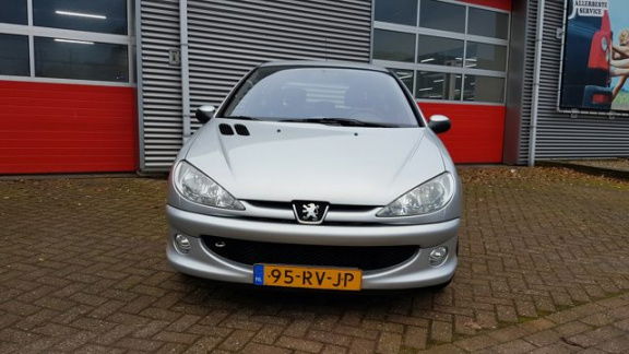 Peugeot 206 - 1.4-16V QUIKSILVER - 1