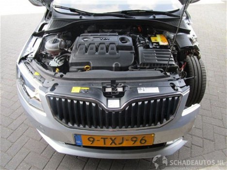 Skoda Octavia - 2.0 TDI 110KW DSG ELEGANCE BUSINESS-LINE CLIMA NAVIGATIE - 1