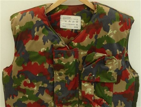 Scherfwerend Vest / Lichaamspantser (Vest & Hoes), Zwitserland, Alpenflage Camouflage, jaren'80. - 1