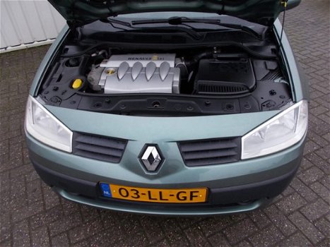 Renault Mégane - 1.6-16V EXPRESSION - 1