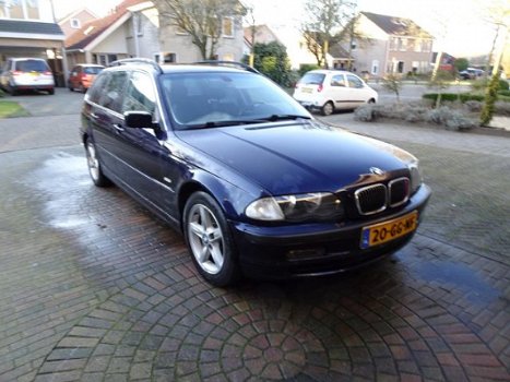 BMW 3-serie Touring - 320i Executive super nette 6 cilinder - 1