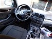 BMW 3-serie Touring - 320i Executive super nette 6 cilinder - 1 - Thumbnail