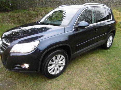 Volkswagen Tiguan - SPORT&STYLE/150PK/CHROME/NAVI/PARK-ASSIST/INR&GAR.MOG - 1