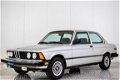 BMW 3-serie - 320i - 1 - Thumbnail