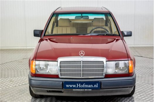 Mercedes-Benz 230 - E Automaat - 1