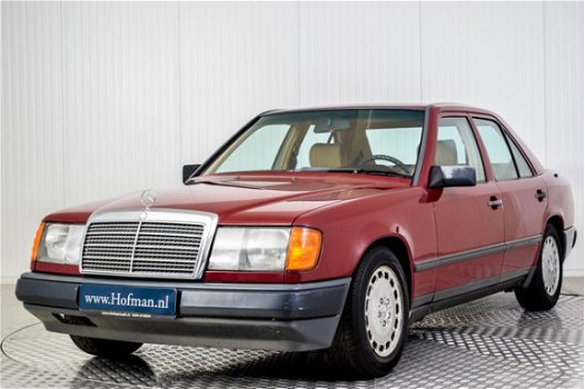 Mercedes-Benz 230 - E Automaat - 1