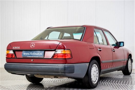 Mercedes-Benz 230 - E Automaat - 1