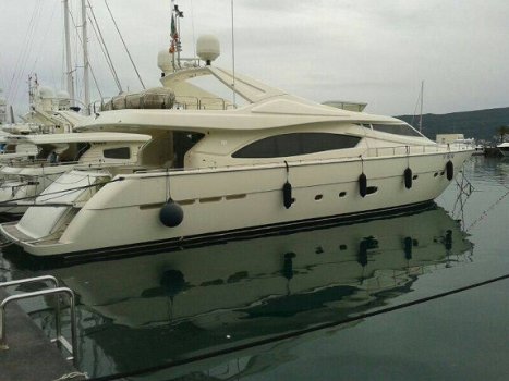 Ferretti 880 (2007) - 8