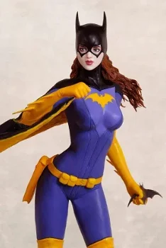 HOT DEAL Batgirl Statue Exclusive Version Luis Royo - 0