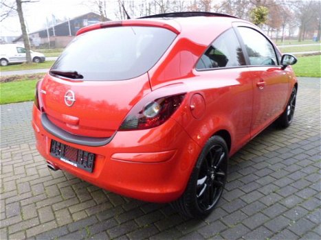 Opel Corsa - 1.4 16V 3D 100PK COLOR ED. AC CRC SUNR.MP3 - 1