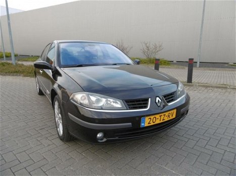 Renault Laguna - 2.0-16V Tech Line - 1