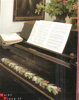 borduurpatroon 1033 pianoloper met besjes en bloesem - 1