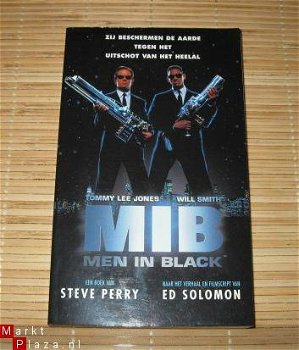 Steve Perry - Men in Black (NL-talig) - 1