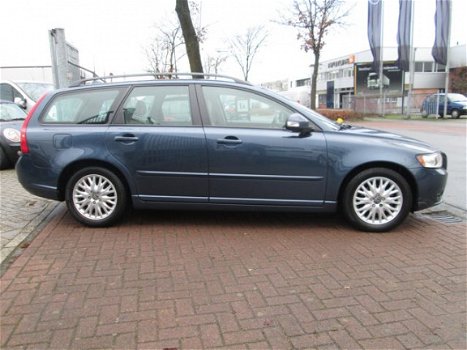 Volvo V50 - 1.6D Summum Airco/ECC, Leder, Navigatie - 1