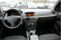 Opel Astra - 1.9 CDTI ESSENTIA Euro 4 airco, radio cd speler, cruise control, elektrische ramen, tre - 1 - Thumbnail