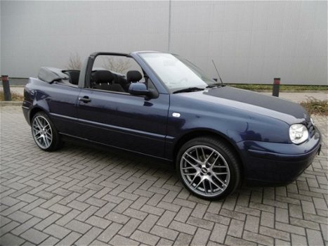 Volkswagen Golf Cabriolet - 1.8 Highline Elektr Dak Nieuwstaat - 1