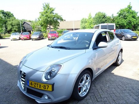 Alfa Romeo MiTo - 1.3JTDm ECO Esclusivo INCL 6MND GARANTIE LMV/NAVI/LEER/PARKPILOT/ELEK - 1