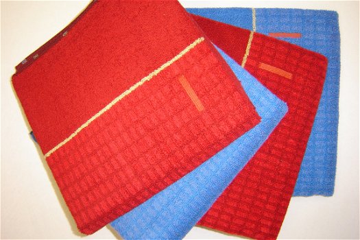 BADHANDDOEK 50x100 Rood - 1