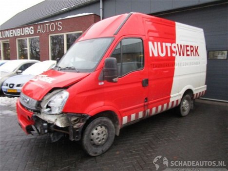 Iveco Daily - 2.3 HPT 100 KW 29 L 14 300 - 1