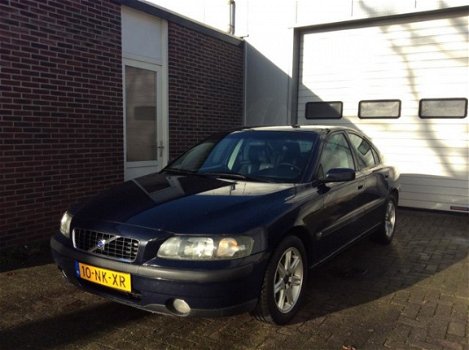 Volvo S60 - 2.4 170 PK VERSIE NWE APK NAP NETJES - 1