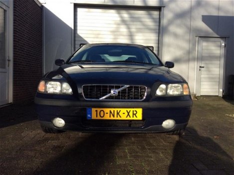 Volvo S60 - 2.4 170 PK VERSIE NWE APK NAP NETJES - 1