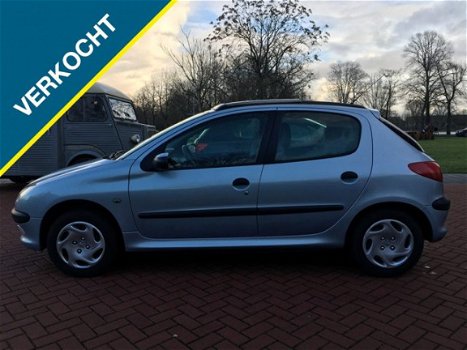 Peugeot 206 - 1.4 XT Dakraam cv op afst elec ramen - 1