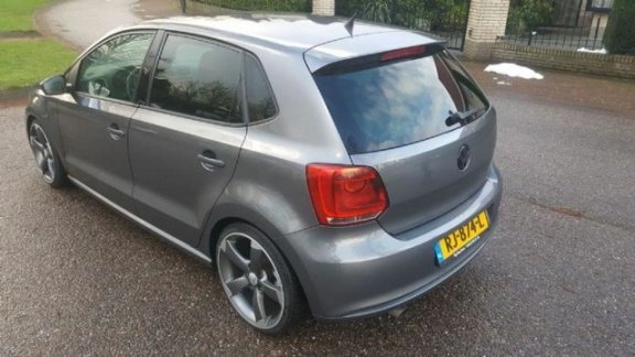 Volkswagen Polo - 1.6 TDI Highline - 1