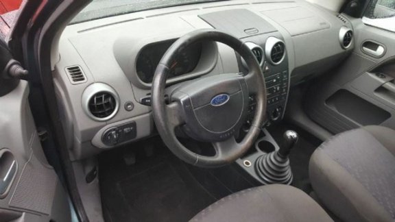 Ford Fusion - 1.6-16V Fusion+ - 1