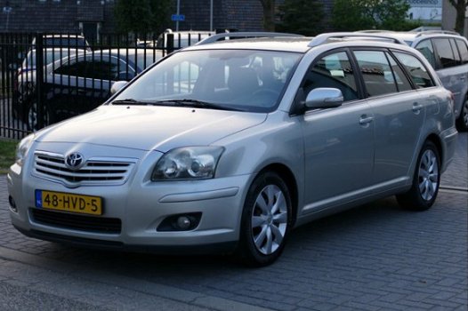 Toyota Avensis Wagon - 1.8 16v 130PK VVTI LUNA ORG NL BJ2009 clima, trekhaak - 1