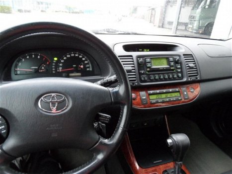 Toyota Camry - 3.0 V6 Linea Sol - 1